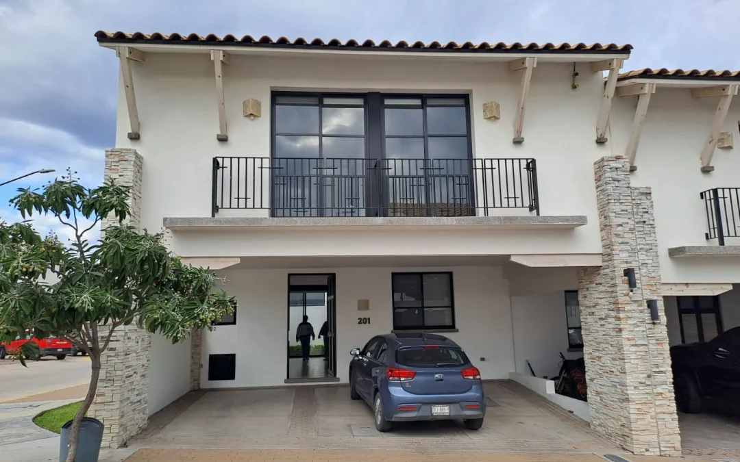 Casa en renta en Lombardía, León, Guanajuato.